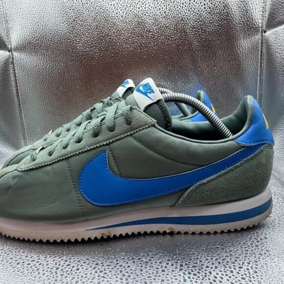 Size 10.5 Nike Air Cortez Mens Clay Green Athletic Sneakers 819720-300 RARE - Picture 6 of 10